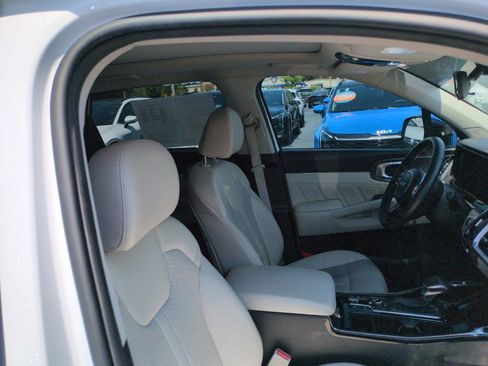 Used 2022 Kia Sorento SX AWD/4WD image 37