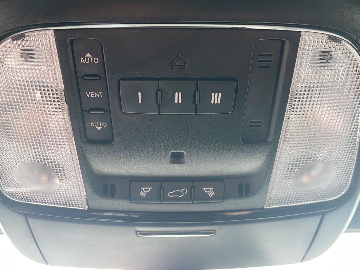 Used 2023 Dodge Durango R/T AWD/4WD image 23