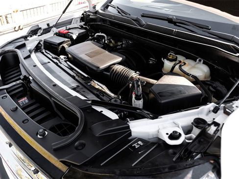 Used 2022 Chevrolet Suburban Premier image 53