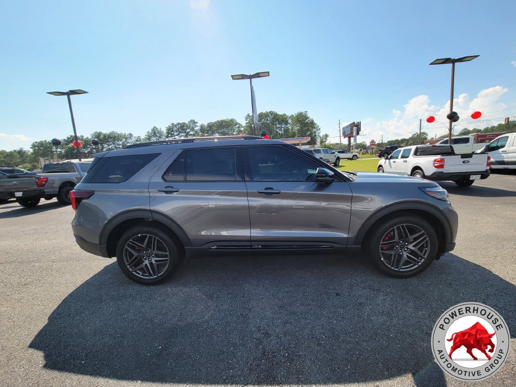 New 2026 Ford Explorer ST w/ Sun And Sound Package AWD/4WD image 8