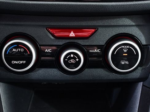 Used 2023 Subaru Crosstrek 2.0i Premium image 29