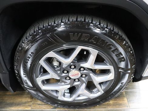 Used 2022 GMC Sierra 1500 SLT w/ SLT Premium Plus Package AWD/4WD image 44