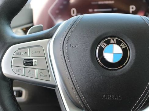 Used 2023 BMW X7 xDrive40i w/ Executive Package AWD/4WD image 23