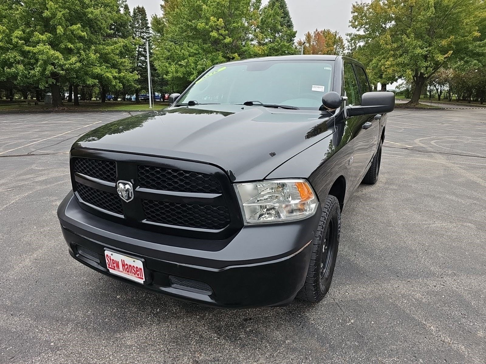 Used 2016 RAM 1500 4x4 Crew Cab image 2