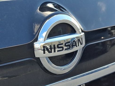 Used 2018 Nissan Rogue SV w/ Premium Package AWD/4WD image 29