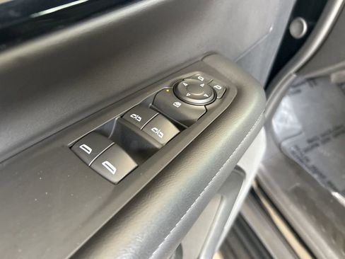 Used 2025 Chevrolet Suburban LS image 45