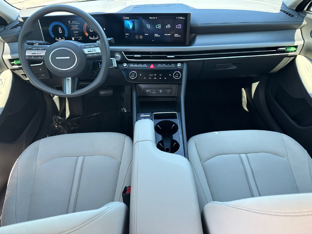 Certified 2025 Hyundai Sonata SEL FWD image 18