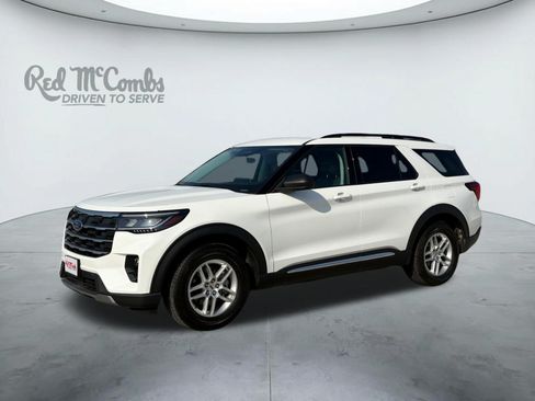 Certified 2025 Ford Explorer Active w/ Active Comfort Package RWD image 1