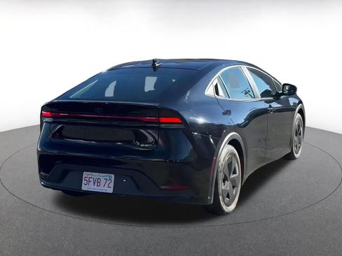 Used 2025 Toyota Prius LE image 12