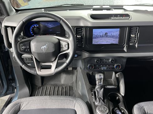 Used 2022 Ford Bronco Big Bend image 11