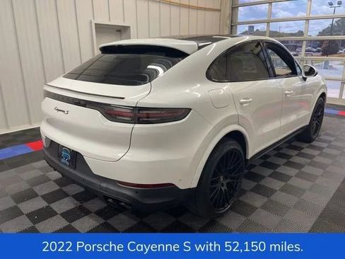 Used 2022 Porsche Cayenne S AWD/4WD image 3