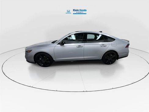 Used 2024 Honda Accord Sport image 7