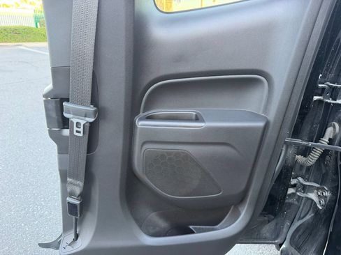 Used 2016 Chevrolet Colorado LT RWD image 15