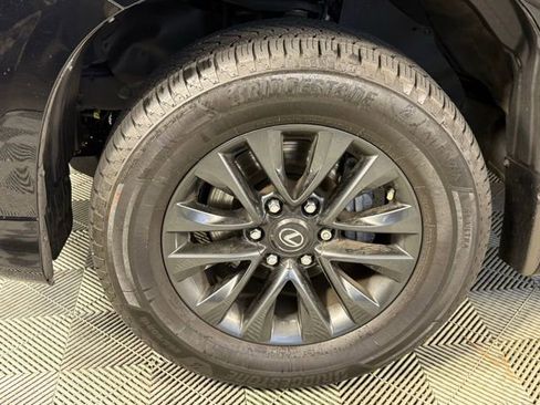 Used 2021 Lexus GX 460 Premium w/ Premium Package image 13