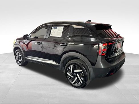 Used 2026 Nissan Kicks SV FWD image 7