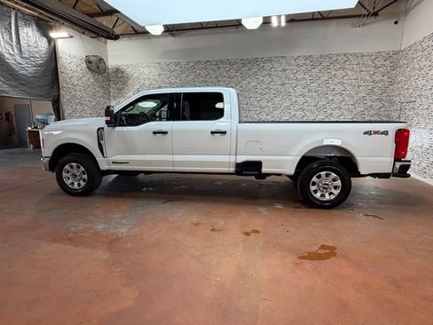 Used 2024 Ford F250 XLT AWD/4WD image 4