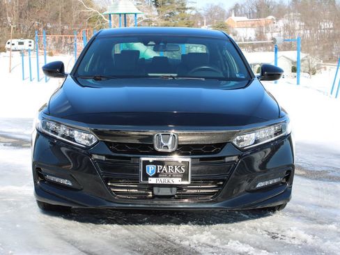 Used 2019 Honda Accord Sport image 4