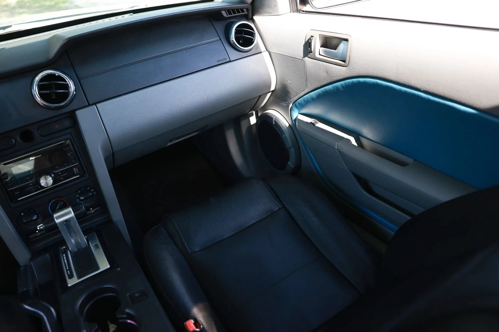 Used 2008 Ford Mustang Coupe RWD image 13