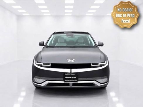 Used 2024 Hyundai Ioniq 5 Limited AWD/4WD image 2
