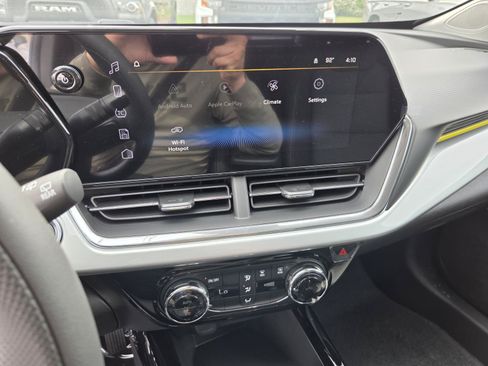 New 2026 Chevrolet Trax LT FWD image 18