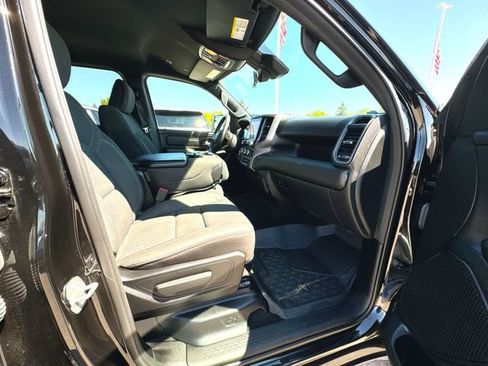 Used 2025 RAM 1500 Warlock AWD/4WD image 28