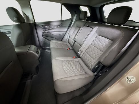 Used 2018 Chevrolet Equinox LT FWD image 22