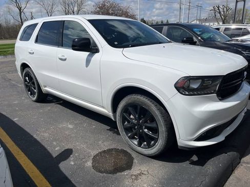 Used 2018 Dodge Durango SXT w/ Quick Order Package 2BB AWD/4WD image 1