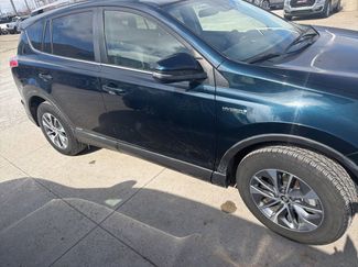 Used 2018 Toyota RAV4 XLE w/ Convenience Package video 2