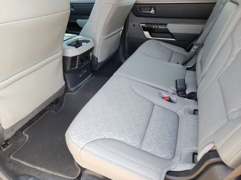 Used 2023 Toyota Sequoia Limited image 32