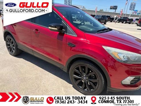 Used 2017 Ford Escape Titanium FWD image 2