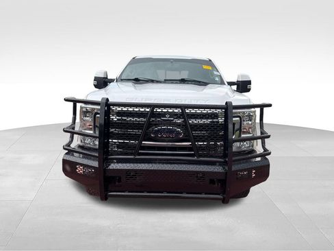 Used 2022 Ford F250 Lariat w/ Lariat Ultimate Package AWD/4WD image 2