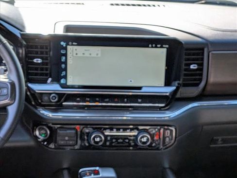 Used 2024 Chevrolet Silverado 1500 High Country image 14