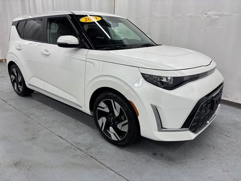 Used 2023 Kia Soul GT-Line FWD image 7
