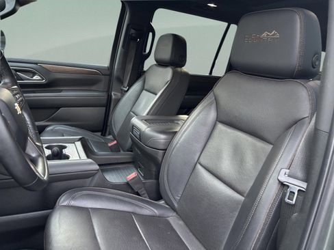 Used 2024 Chevrolet Suburban High Country w/ Max Trailering Package image 19