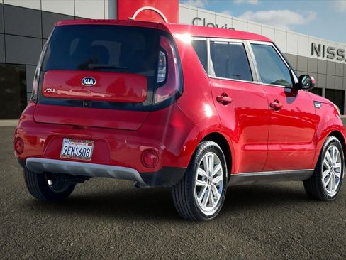 Used 2019 Kia Soul + FWD image 3