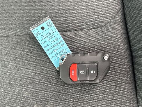 Used 2024 Jeep Wrangler Unlimited image 26