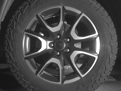 Used 2025 Jeep Compass Trailhawk AWD/4WD image 13