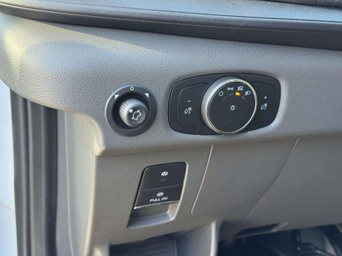 New 2026 Ford Transit 250 148 Medium Roof w/ Load Area Protection Package image 20