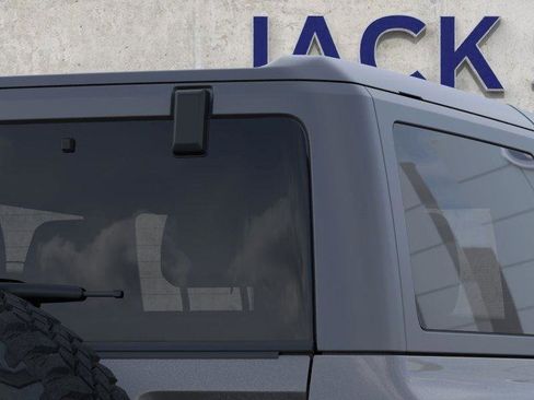 New 2025 Ford Bronco 2-Door w/ Sasquatch Package image 25