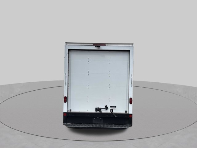 Used 2023 Ford Transit 350 DRW RWD image 4