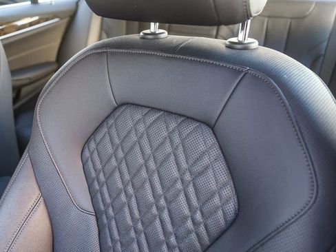 Certified 2023 BMW 530e w/ Convenience Package image 22