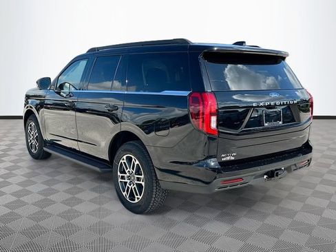 New 2025 Ford Expedition Active image 4
