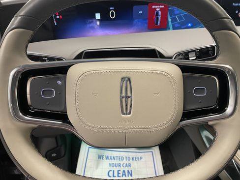 Used 2024 Lincoln Nautilus Reserve w/ Equipment Group 202A image 18