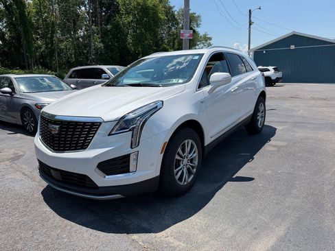 Used 2023 Cadillac XT5 Premium Luxury w/ Technology Package AWD/4WD image 1