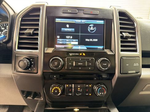 Used 2015 Ford F150 XLT w/ Equipment Group 302A Luxury AWD/4WD image 24