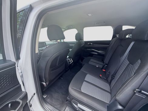 Used 2021 Kia Sorento LX FWD image 24