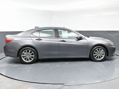 Used 2020 Acura TLX 2.4L image 8