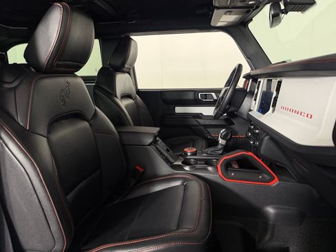 Used 2025 Ford Bronco Stroppe Edition AWD/4WD image 28