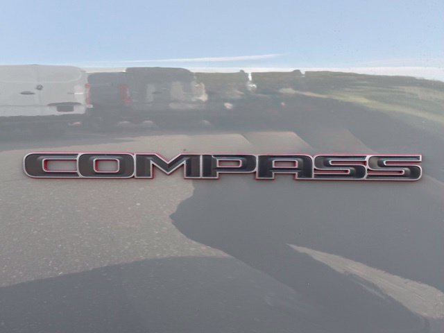 Used 2022 Jeep Compass Trailhawk AWD/4WD image 10