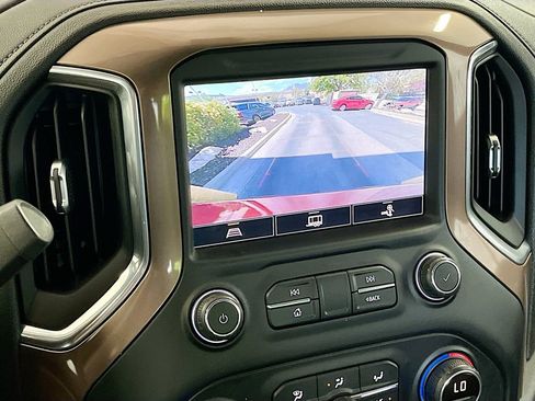 Used 2021 Chevrolet Silverado 1500 High Country AWD/4WD image 14